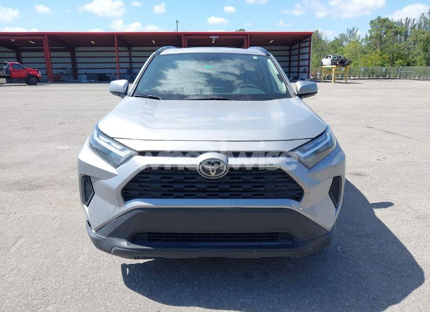 Photo 12 of 2022 Toyota Rav4 XLE (VIN 2T3W1RFV5NW214323)