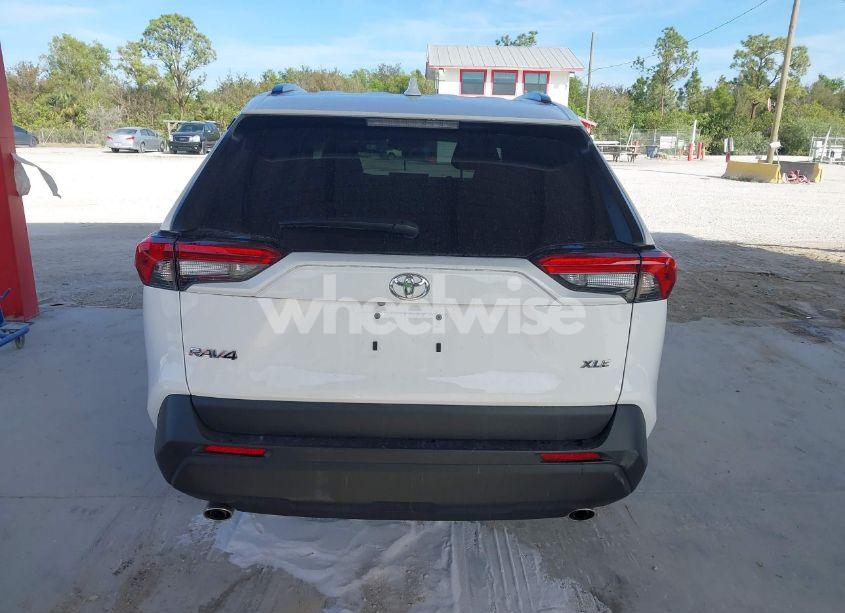 Photo 17 of 2024 Toyota Rav4 XLE (VIN 2T3W1RFV5RC286212)