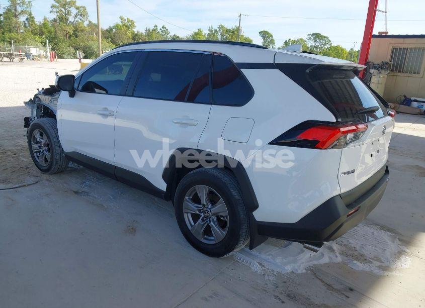 Photo 3 of 2024 Toyota Rav4 XLE (VIN 2T3W1RFV5RC286212)