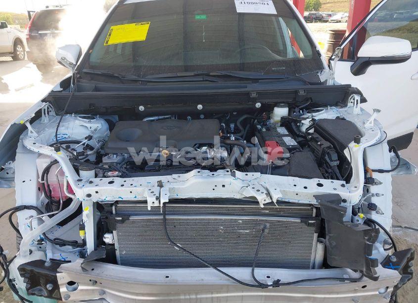 Photo 6 of 2024 Toyota Rav4 XLE (VIN 2T3W1RFV5RC286212)