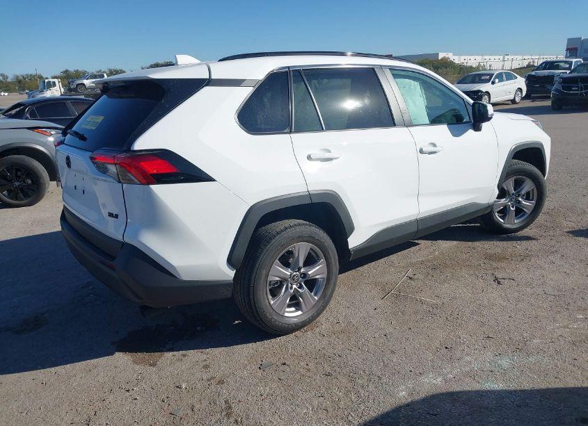 Photo 4 of 2024 Toyota Rav4 XLE (VIN 2T3W1RFV5RC293175)