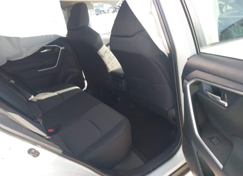 Photo 8 of 2024 Toyota Rav4 XLE (VIN 2T3W1RFV5RC293175)
