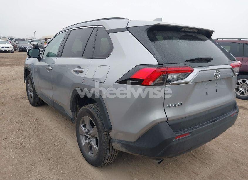 Photo 3 of 2024 Toyota Rav4 XLE (VIN 2T3W1RFV5RW316436)