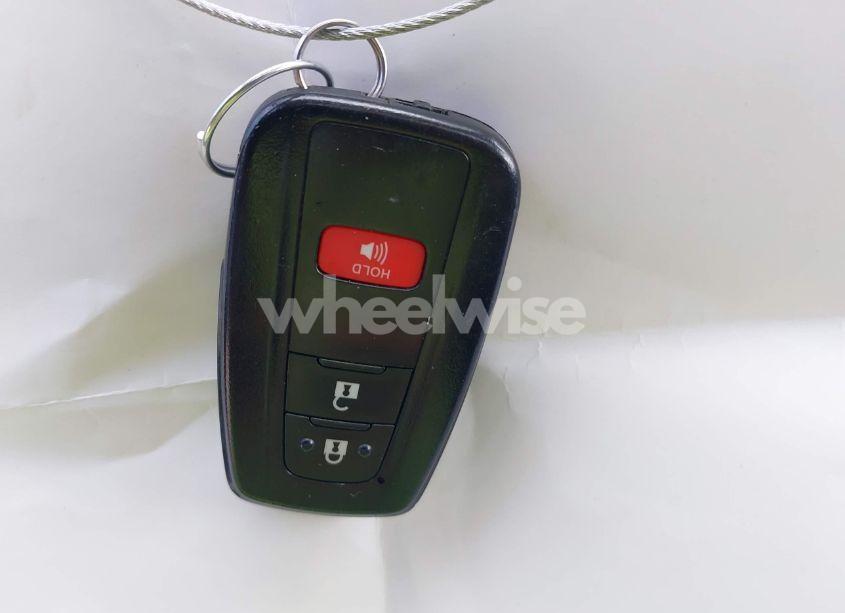 Photo 11 of 2019 Toyota Rav4 XLE (VIN 2T3W1RFV6KW026003)