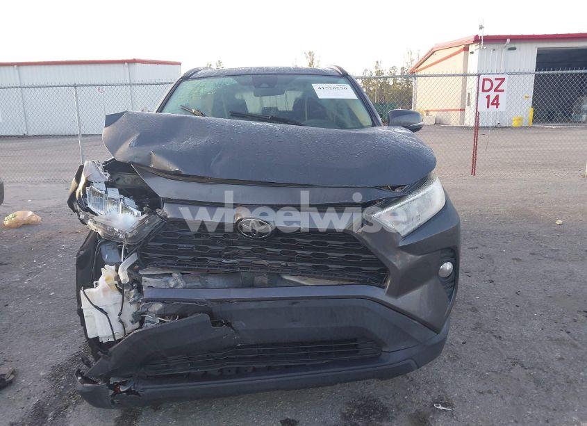 Photo 13 of 2019 Toyota Rav4 XLE (VIN 2T3W1RFV6KW029242)