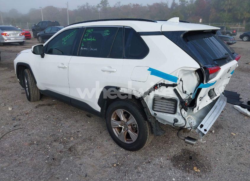 Photo 3 of 2020 Toyota Rav4 XLE (VIN 2T3W1RFV6LC057447)