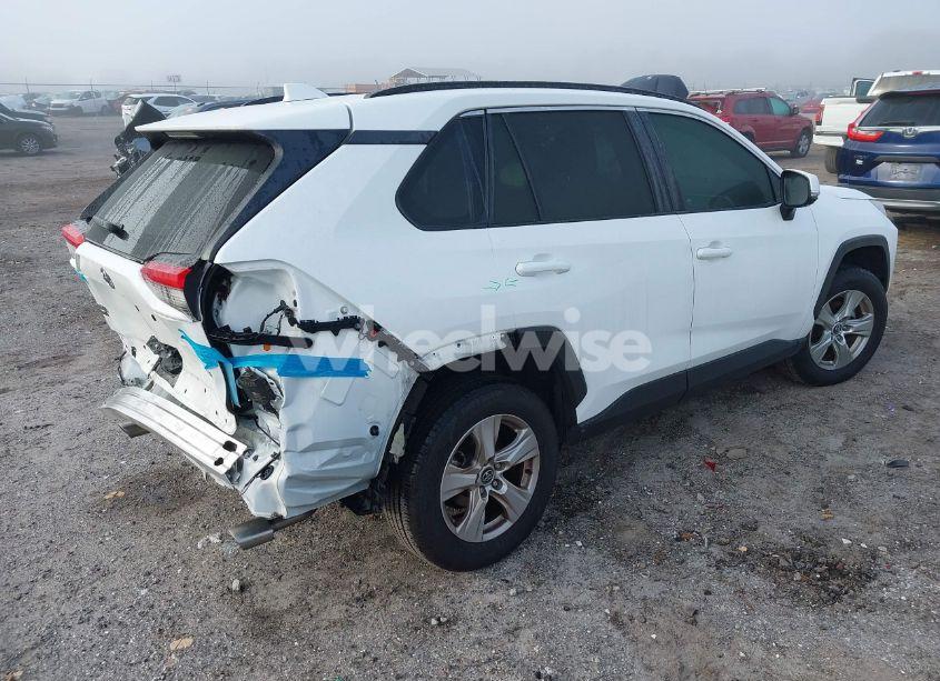 Photo 4 of 2020 Toyota Rav4 XLE (VIN 2T3W1RFV6LC057447)