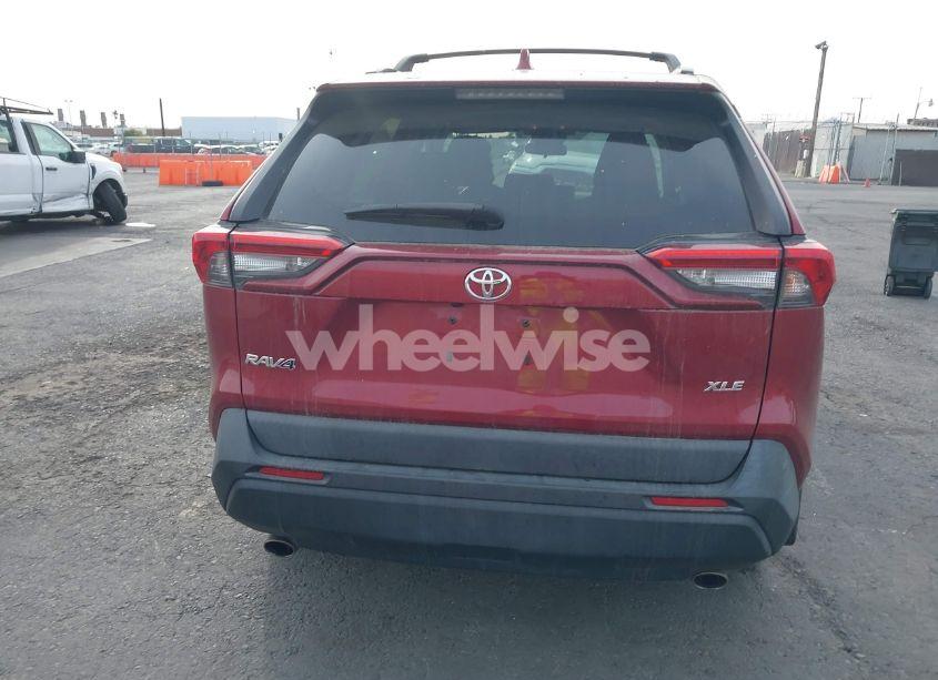 Photo 16 of 2020 Toyota Rav4 XLE (VIN 2T3W1RFV6LW079950)