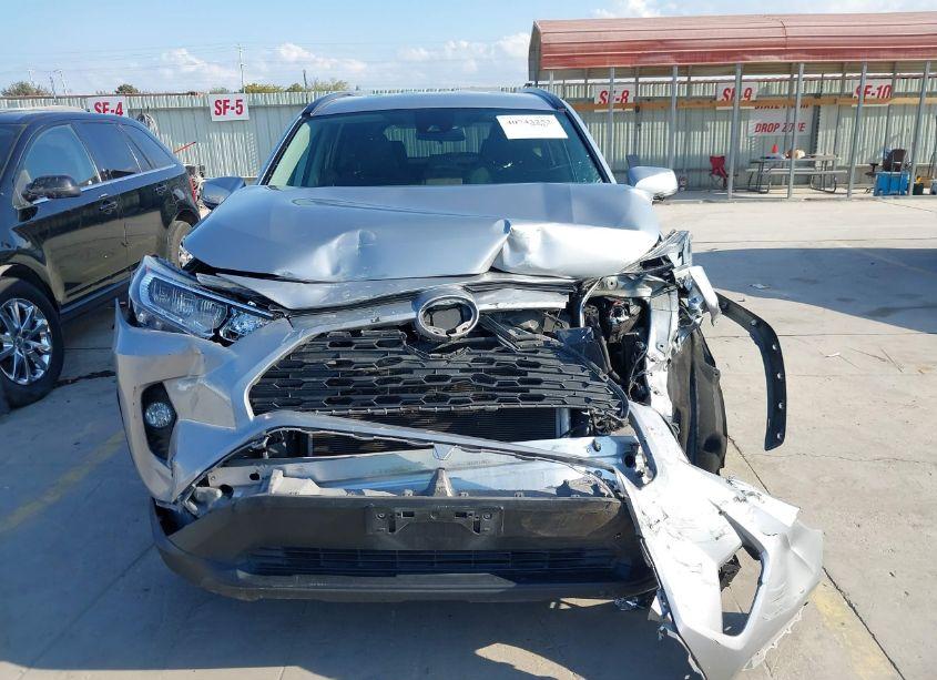 Photo 12 of 2020 Toyota Rav4 XLE (VIN 2T3W1RFV6LW082072)