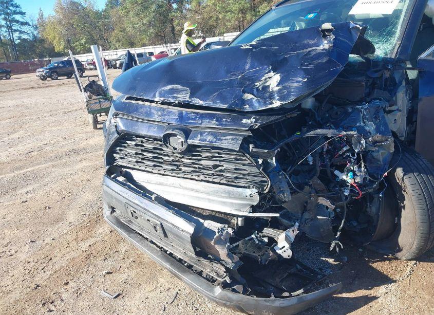 Photo 17 of 2020 Toyota Rav4 XLE (VIN 2T3W1RFV6LW082458)