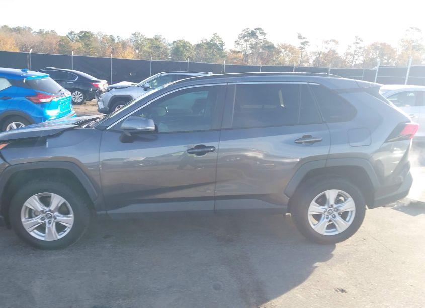 Photo 15 of 2021 Toyota Rav4 XLE (VIN 2T3W1RFV6MC107295)