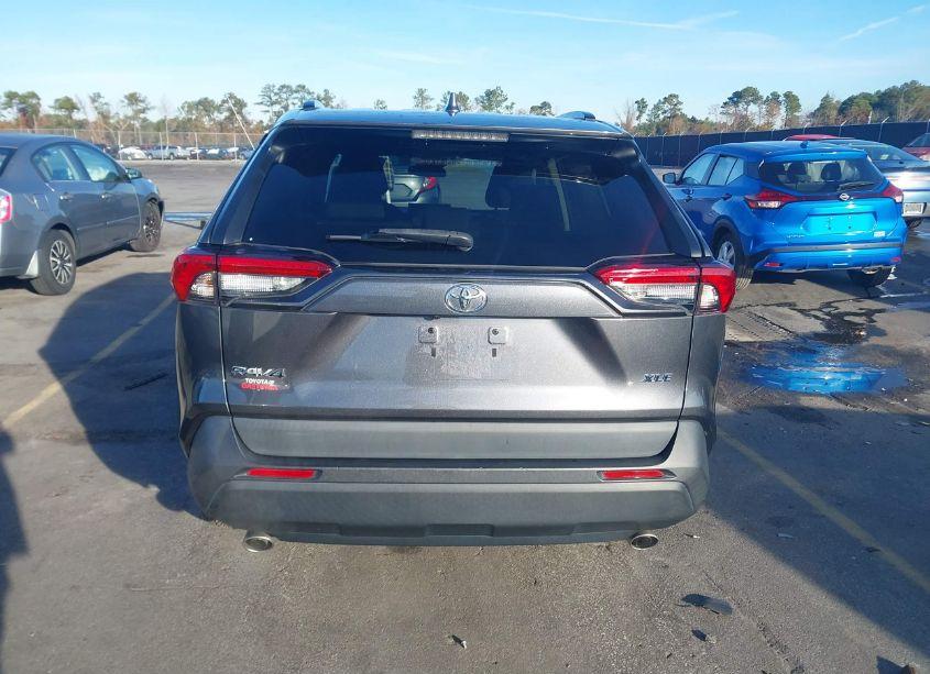 Photo 17 of 2021 Toyota Rav4 XLE (VIN 2T3W1RFV6MC107295)