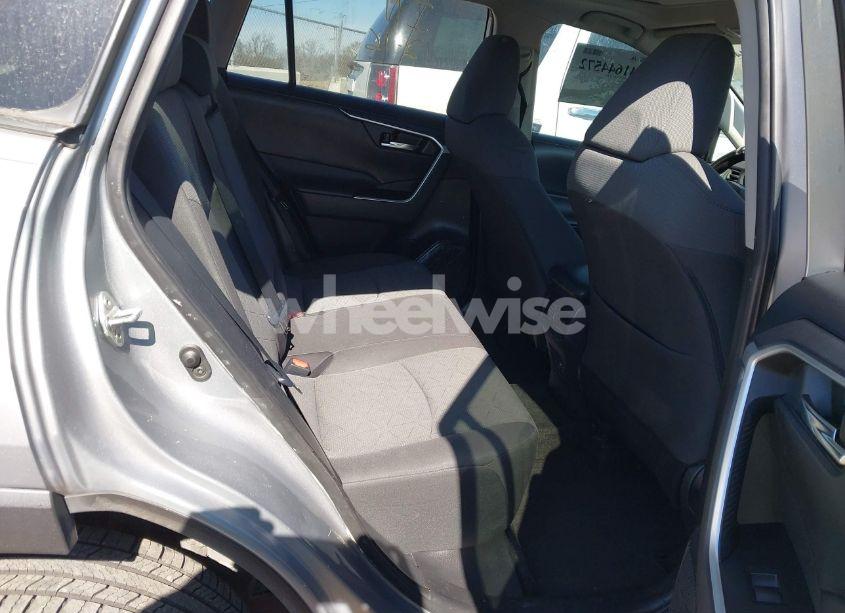 Photo 8 of 2021 Toyota Rav4 XLE (VIN 2T3W1RFV6MC112738)