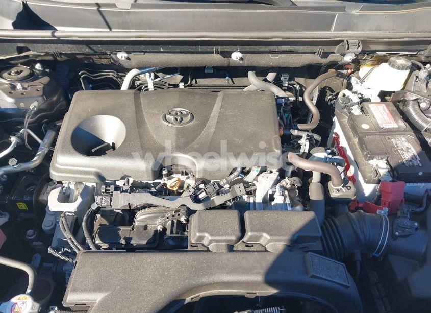 Photo 10 of 2021 Toyota Rav4 XLE (VIN 2T3W1RFV6MC141933)