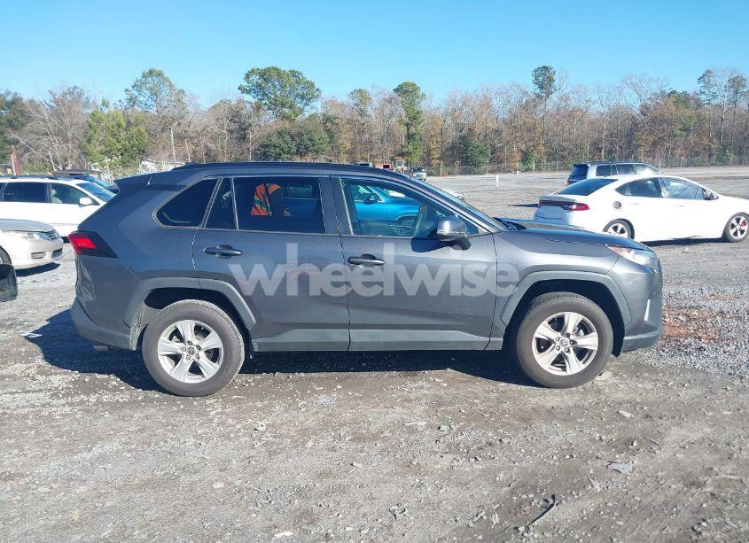 Photo 13 of 2021 Toyota Rav4 XLE (VIN 2T3W1RFV6MC141933)