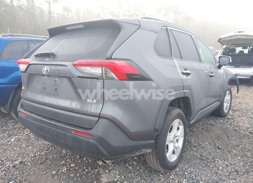 Photo 4 of 2021 Toyota Rav4 XLE (VIN 2T3W1RFV6MC144332)