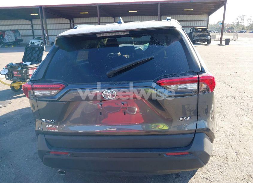 Photo 16 of 2021 Toyota Rav4 XLE (VIN 2T3W1RFV6MC156058)