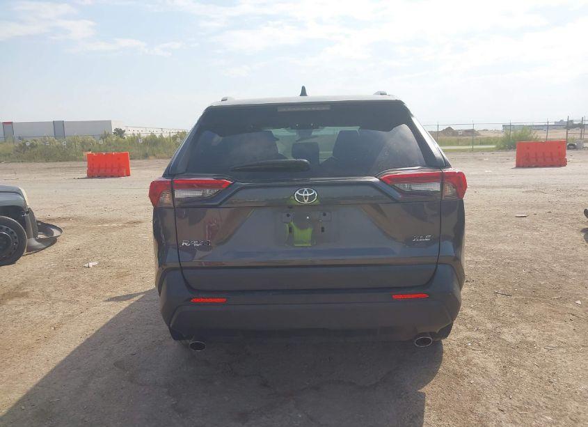 Photo 16 of 2022 Toyota Rav4 XLE (VIN 2T3W1RFV6NC195086)