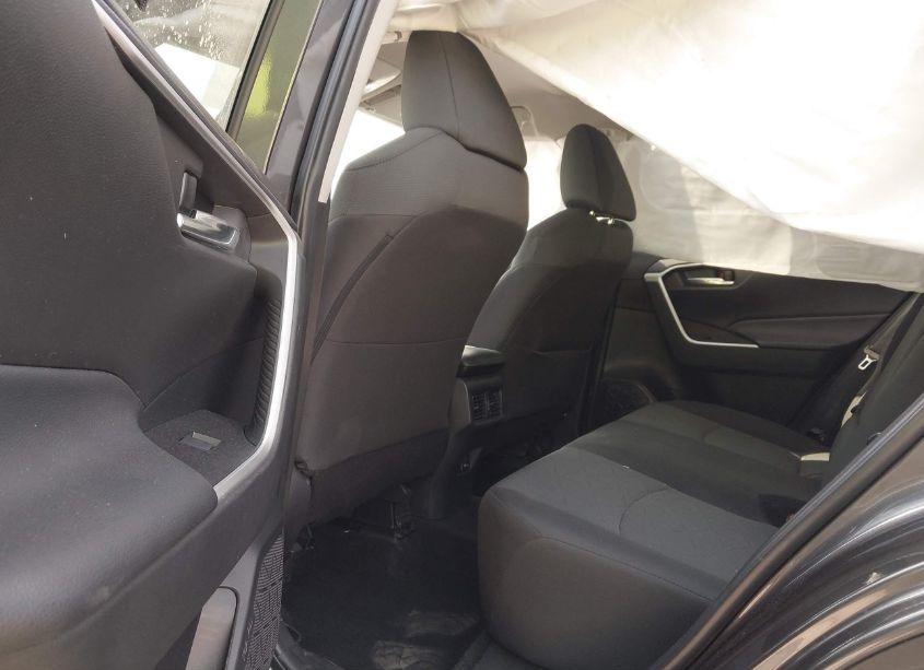 Photo 8 of 2022 Toyota Rav4 XLE (VIN 2T3W1RFV6NC195086)