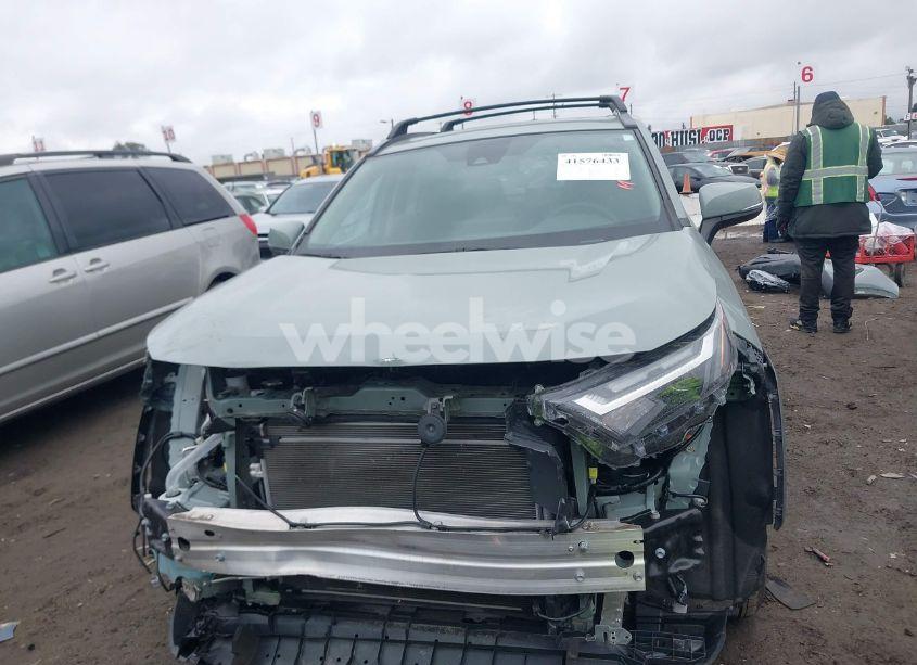 Photo 13 of 2022 Toyota Rav4 XLE (VIN 2T3W1RFV6NW196267)