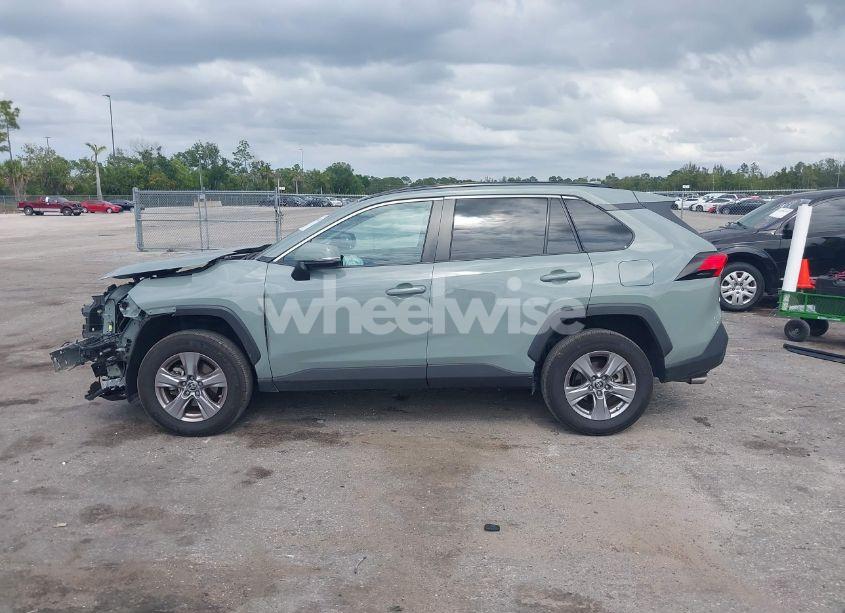Photo 15 of 2022 Toyota Rav4 XLE (VIN 2T3W1RFV6NW202004)
