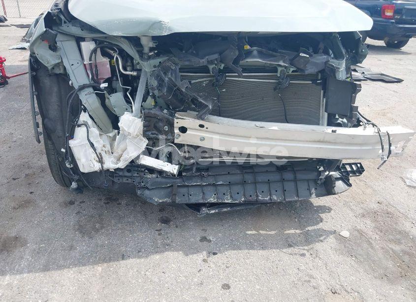 Photo 6 of 2022 Toyota Rav4 XLE (VIN 2T3W1RFV6NW202004)