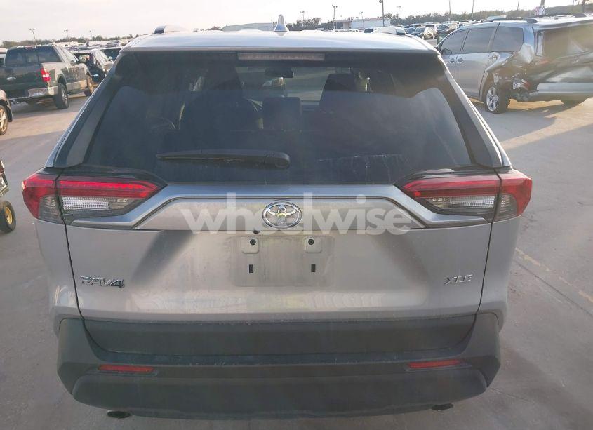 Photo 16 of 2022 Toyota Rav4 XLE (VIN 2T3W1RFV6NW205047)