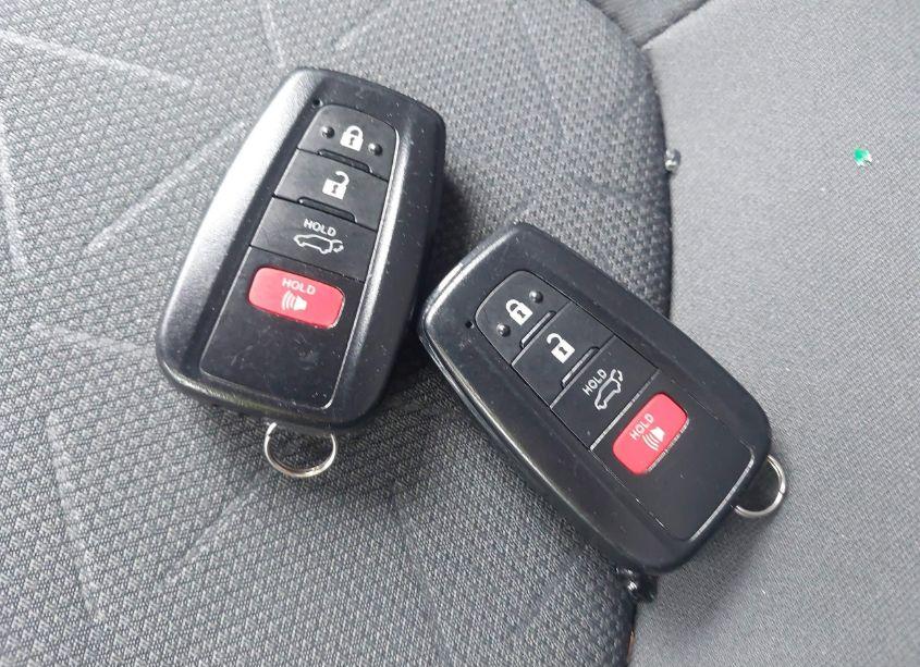 Photo 11 of 2022 Toyota Rav4 XLE (VIN 2T3W1RFV6NW216209)