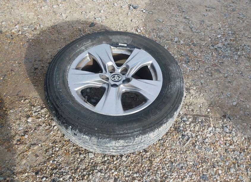 Photo 12 of 2022 Toyota Rav4 XLE (VIN 2T3W1RFV6NW216209)