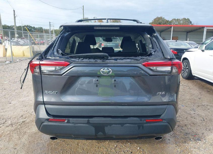 Photo 17 of 2022 Toyota Rav4 XLE (VIN 2T3W1RFV6NW216209)