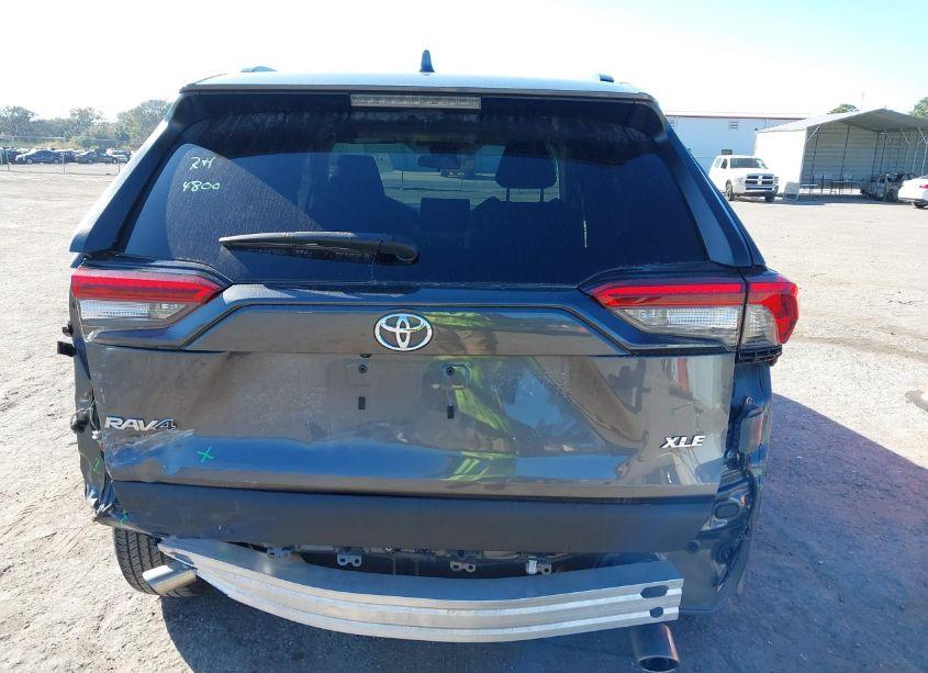 Photo 17 of 2022 Toyota Rav4 XLE (VIN 2T3W1RFV6NW225010)