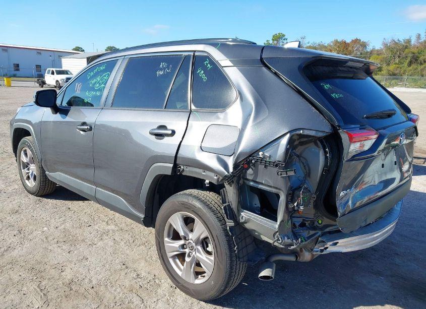 Photo 19 of 2022 Toyota Rav4 XLE (VIN 2T3W1RFV6NW225010)