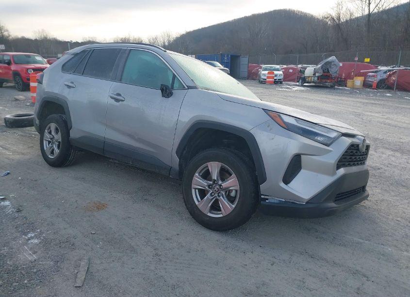 2023 Toyota Rav4 XLE (VIN 2T3W1RFV6PC243611) main photo