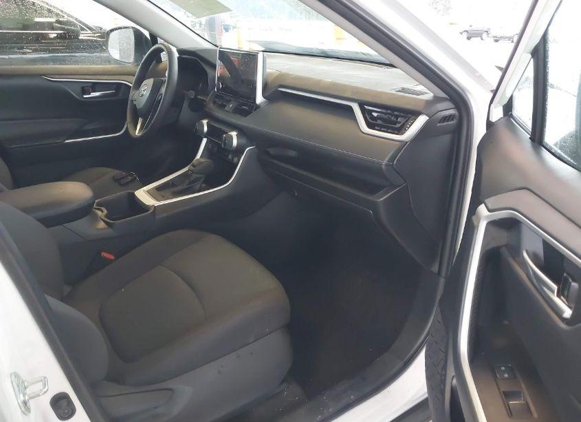 Photo 5 of 2023 Toyota Rav4 XLE (VIN 2T3W1RFV6PW266112)