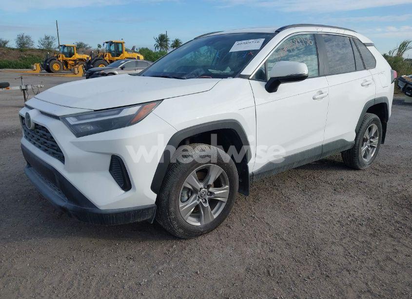 Photo 2 of 2024 Toyota Rav4 XLE (VIN 2T3W1RFV6RC263313)