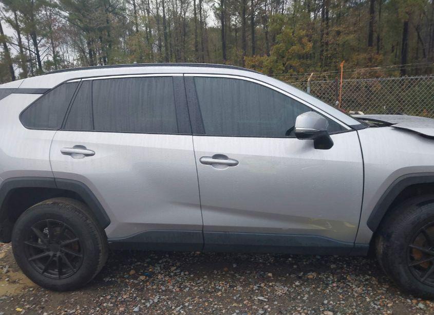 Photo 13 of 2024 Toyota Rav4 XLE (VIN 2T3W1RFV6RC272383)