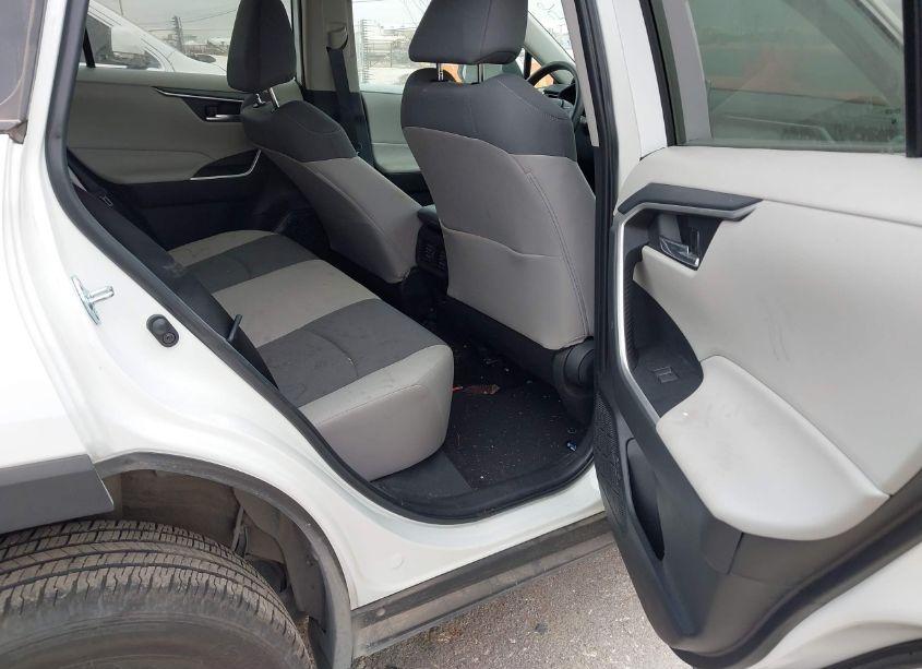 Photo 8 of 2024 Toyota Rav4 XLE (VIN 2T3W1RFV6RC274781)