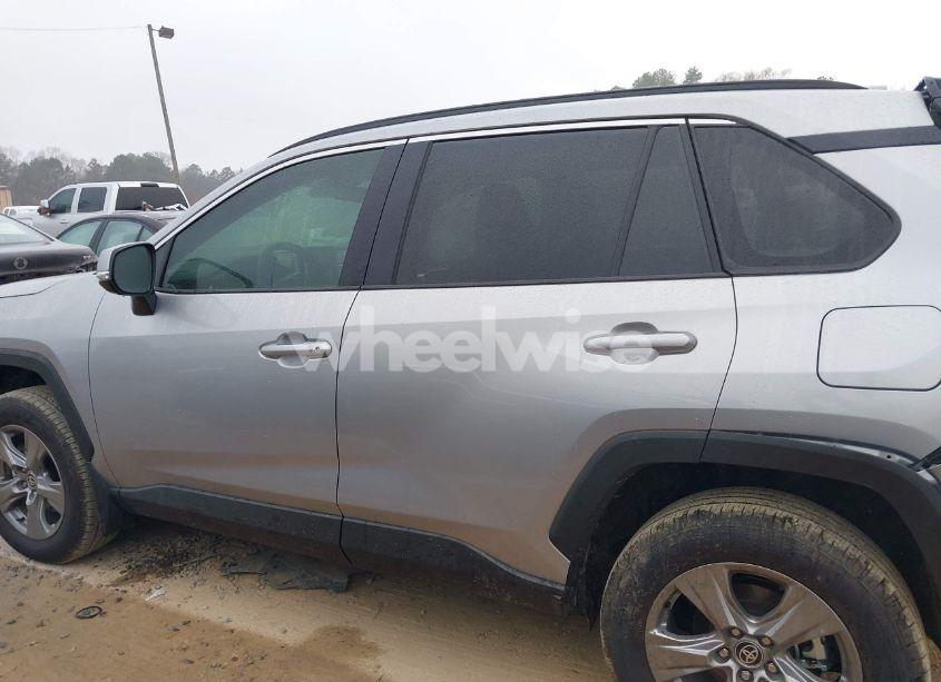 Photo 14 of 2024 Toyota Rav4 XLE (VIN 2T3W1RFV6RC298840)