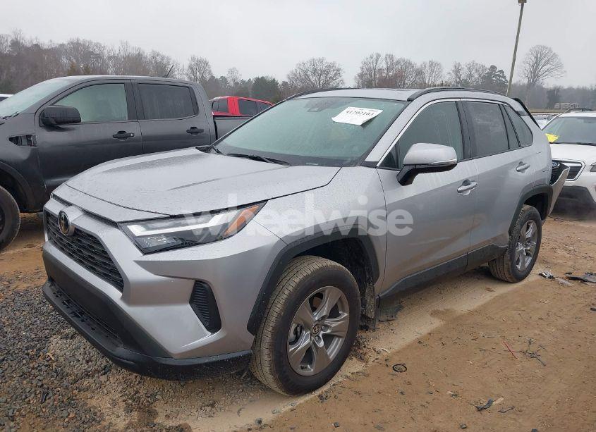 Photo 2 of 2024 Toyota Rav4 XLE (VIN 2T3W1RFV6RC298840)