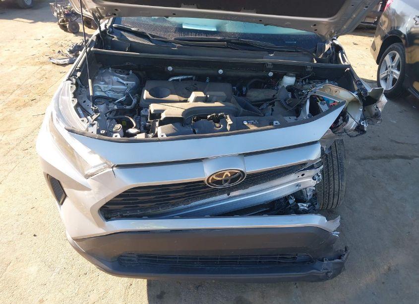 Photo 10 of 2024 Toyota Rav4 XLE (VIN 2T3W1RFV6RW324870)