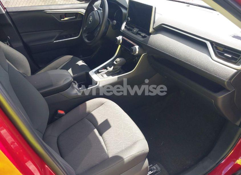 Photo 5 of 2024 Toyota Rav4 XLE (VIN 2T3W1RFV6RW355973)