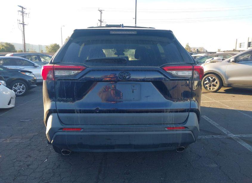 Photo 17 of 2019 Toyota Rav4 XLE (VIN 2T3W1RFV7KC017389)