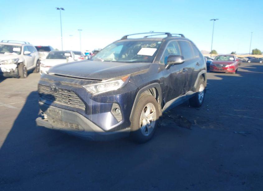 Photo 2 of 2019 Toyota Rav4 XLE (VIN 2T3W1RFV7KC017389)