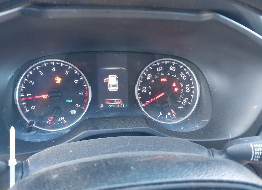 Photo 7 of 2019 Toyota Rav4 XLE (VIN 2T3W1RFV7KC017389)