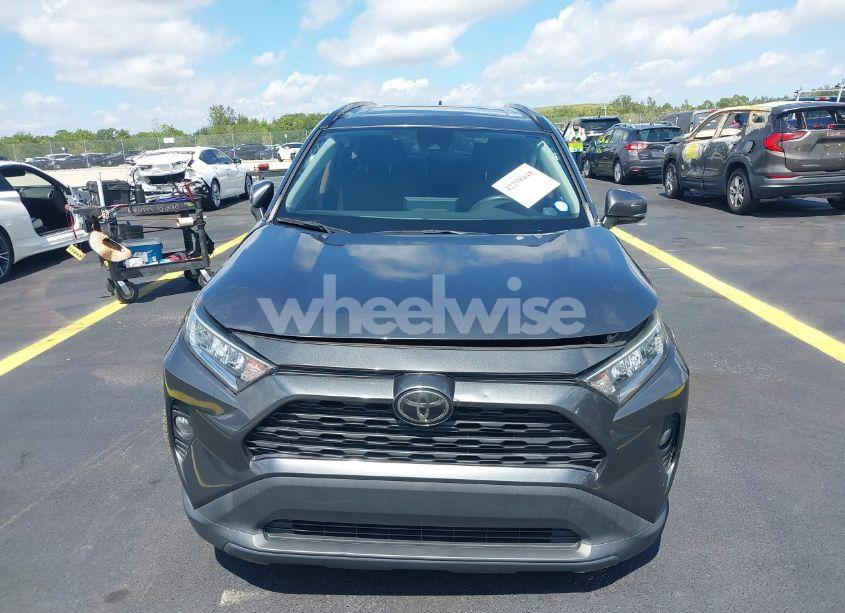 Photo 12 of 2019 Toyota Rav4 XLE (VIN 2T3W1RFV7KC023595)