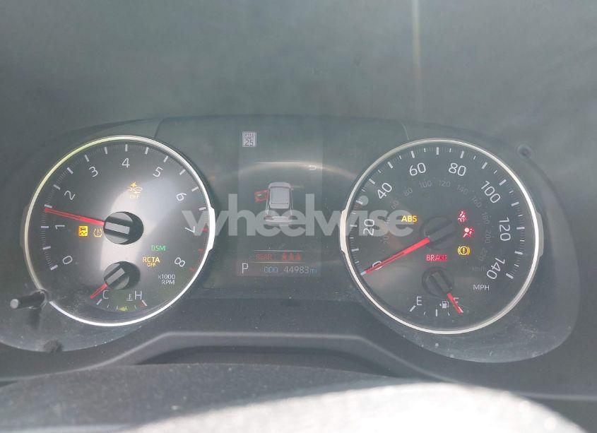 Photo 7 of 2019 Toyota Rav4 XLE (VIN 2T3W1RFV7KC023595)