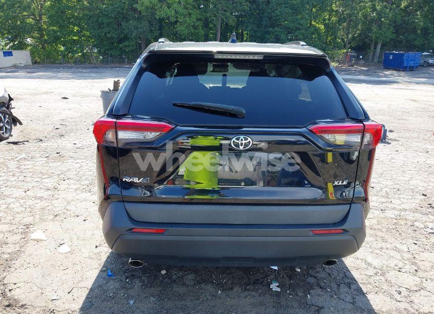 Photo 16 of 2019 Toyota Rav4 XLE (VIN 2T3W1RFV7KW021151)