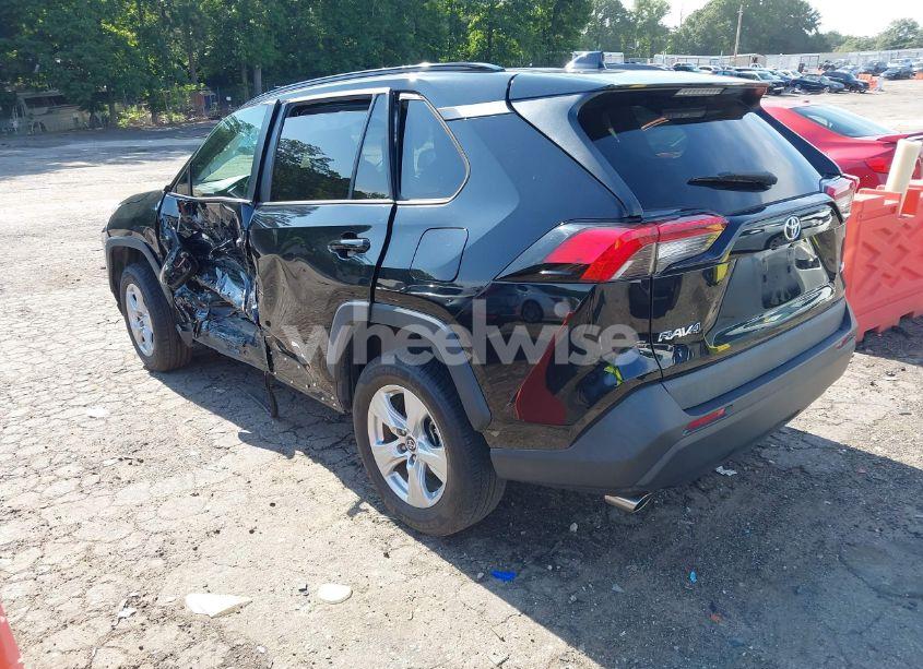 Photo 3 of 2019 Toyota Rav4 XLE (VIN 2T3W1RFV7KW021151)