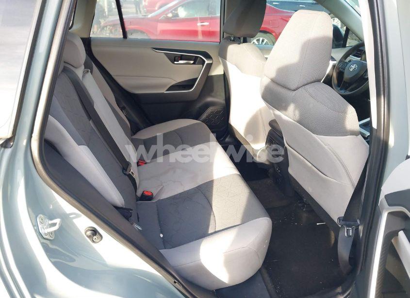 Photo 8 of 2020 Toyota Rav4 XLE (VIN 2T3W1RFV7LW060453)