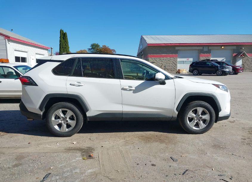 Photo 13 of 2021 Toyota Rav4 XLE (VIN 2T3W1RFV7MC118418)